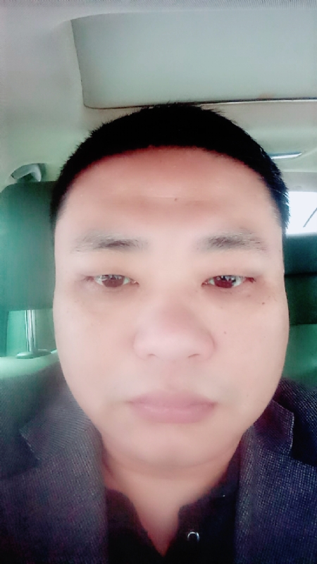 向日葵的第一张照片--襄阳相亲服务中心