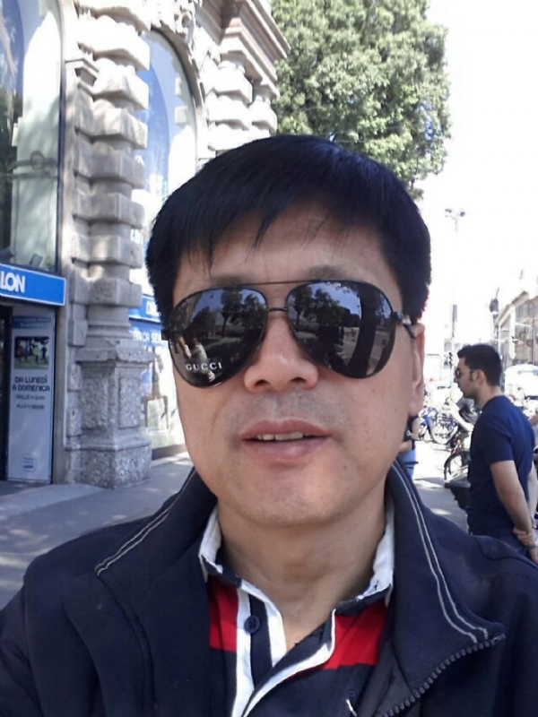 春风的第一张照片--襄阳相亲服务中心