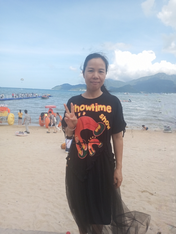 容容的第一张照片--襄阳相亲服务中心