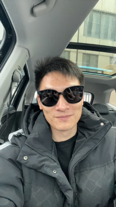 男孩的第一张照片--襄阳相亲服务中心