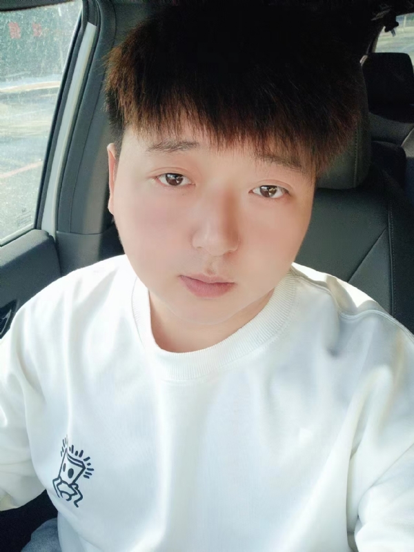 可乐加冰的第一张照片--襄阳相亲服务中心