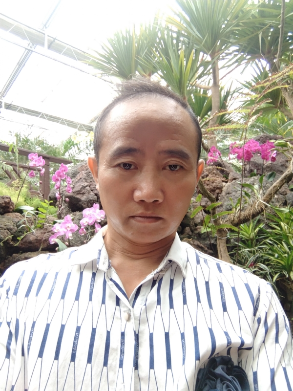 闲云盘鹤的第一张照片--襄阳相亲服务中心