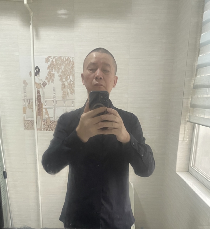 荣哥的第一张照片--襄阳相亲服务中心