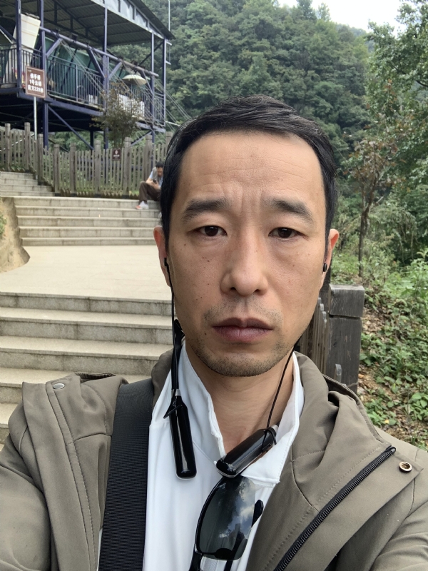 小林的第二张照片--襄阳相亲服务中心