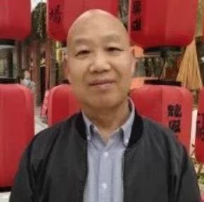 教师作家诗人的第一张照片--襄阳相亲服务中心