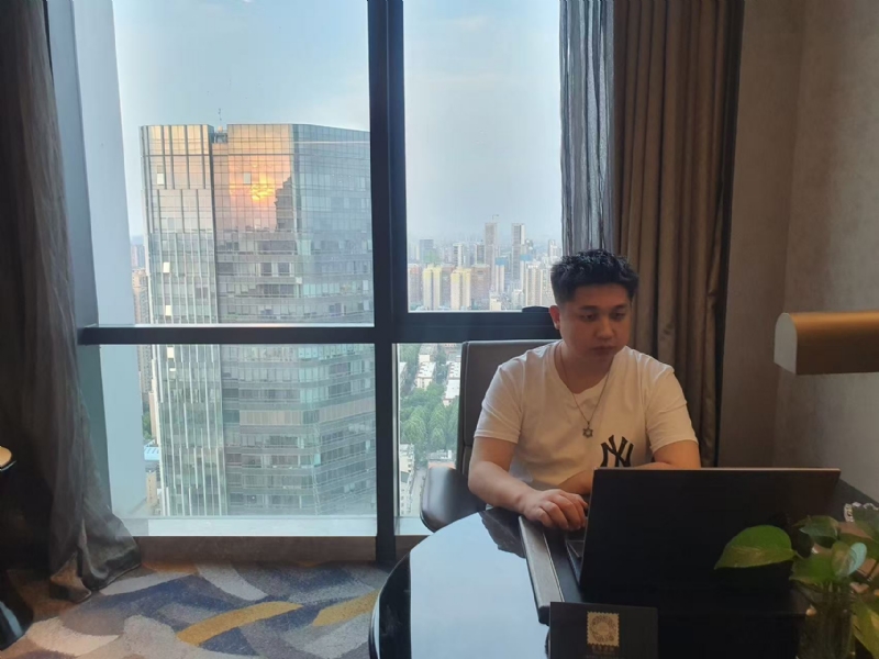 ying的第一张照片--襄阳相亲服务中心