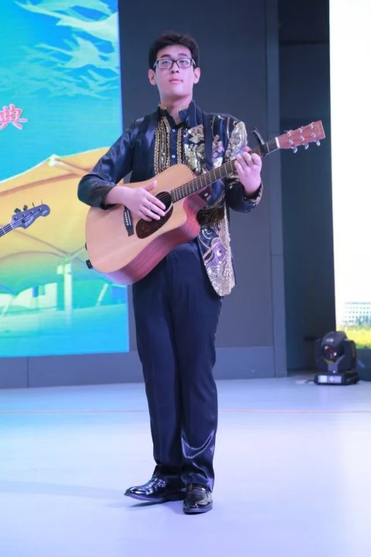 一叶知秋ZG的第一张照片--襄阳相亲服务中心