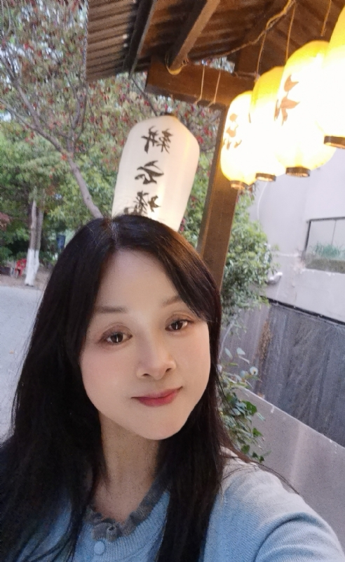 伊伊的第一张照片--襄阳相亲服务中心