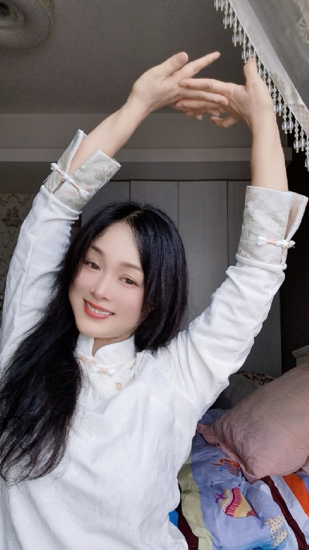 伊伊的第三张照片--襄阳相亲服务中心