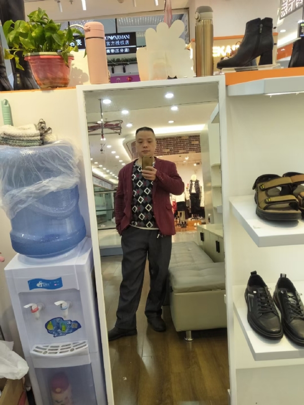 真诚征婚的第四张照片--襄阳相亲服务中心