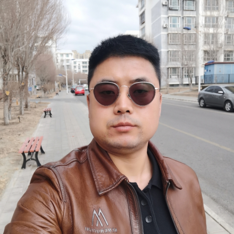 月下听风的第一张照片--襄阳相亲服务中心
