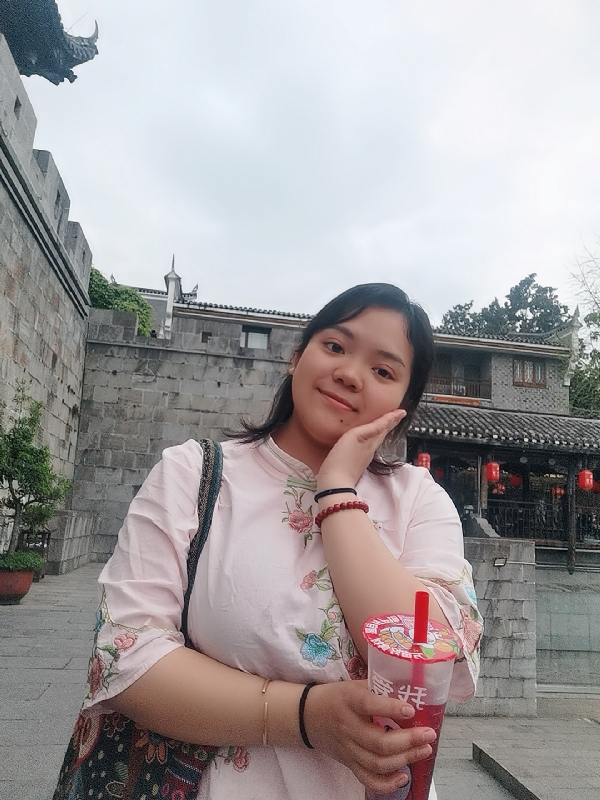 敏兮小沫的第二张照片--襄阳相亲服务中心