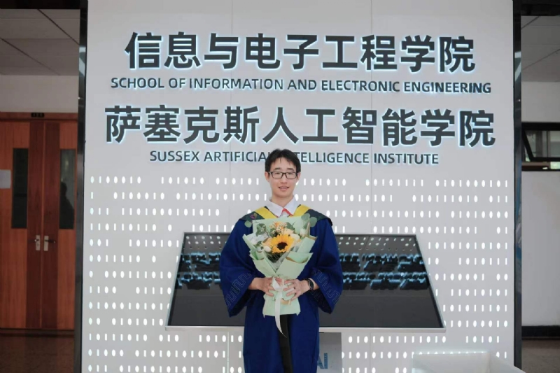 陈潇的第三张照片--襄阳相亲服务中心